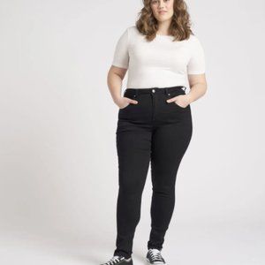 Universal Standard Seine High Rise Skinny Jeans 32" Black Size 12